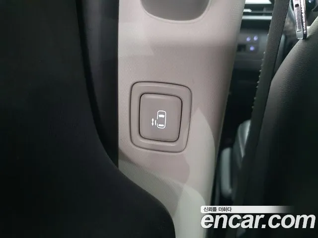 Hyundai Staria — Фото автомобиля 10