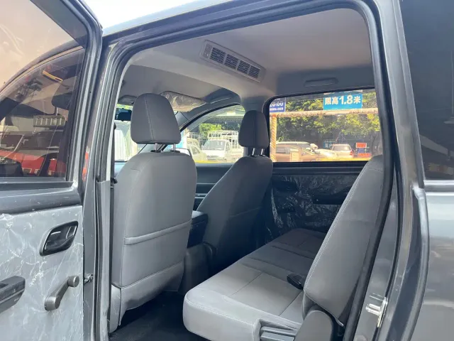 Wuling Hongguang — Фото автомобиля 7
