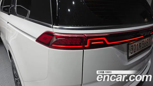 Kia Canival Carnival 4 поколение Бензин 9 мест Signature — Фото автомобиля 19