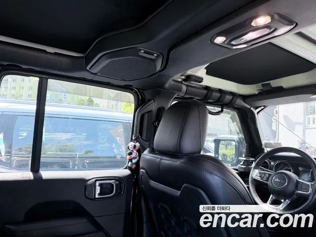 Jeep Wrangler JL — Фото автомобиля 6