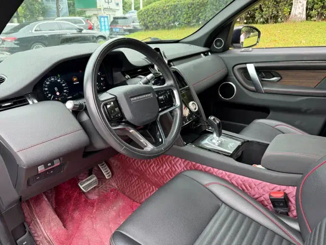 Land Rover Discovery Sport — Фото автомобиля 7