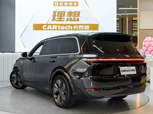Li Auto L9 — Фото автомобиля 6
