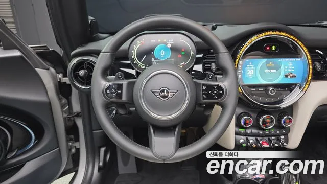 Mini Cooper Convertible — Фото автомобиля 13