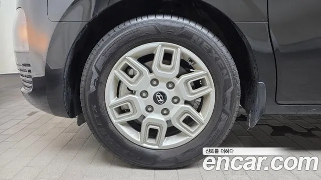 Hyundai Staria Staria 4WD Tourer 9 мест — Фото автомобиля 5