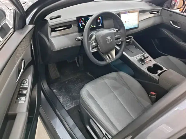 BYD Qin PLUS — Фото автомобиля 15