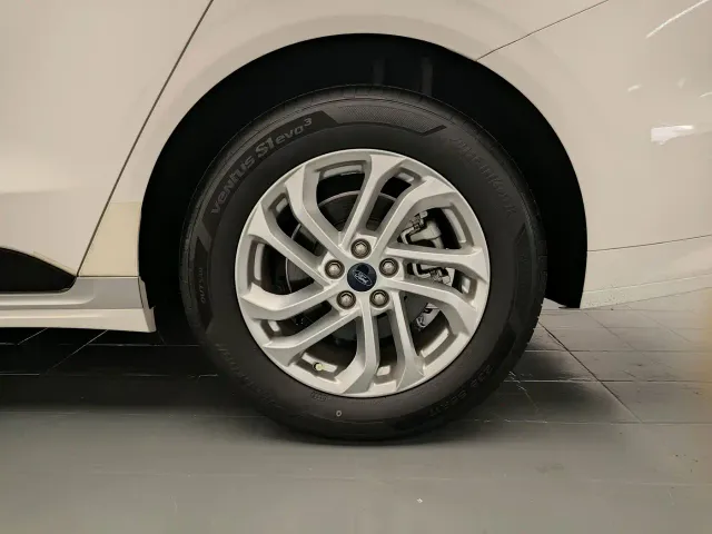 Ford Mondeo — Фото автомобиля 16