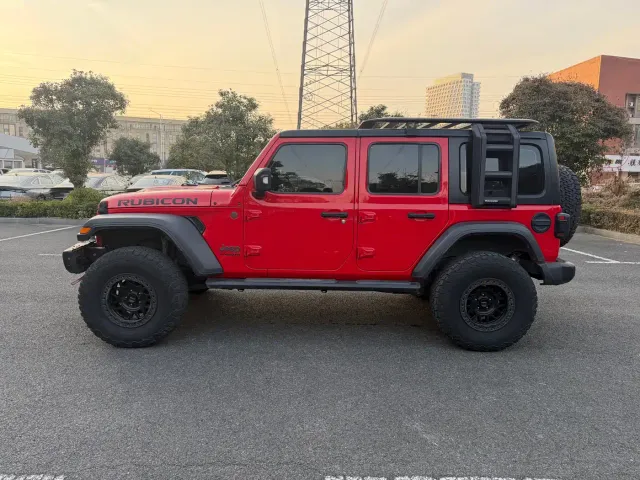 Jeep Wrangler — Фото автомобиля 4