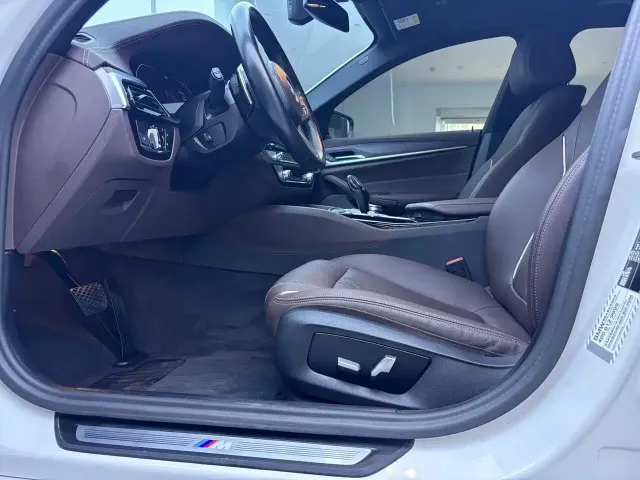 BMW 5 Series — Фото автомобиля 8