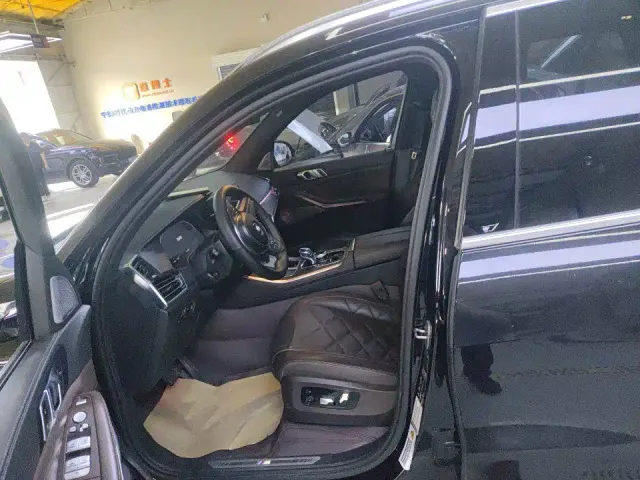 BMW X5 — Фото автомобиля 4
