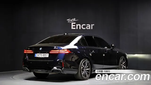 BMW 5-Series 5 серия (G60) 530i xDrive M Sport — Фото автомобиля 2