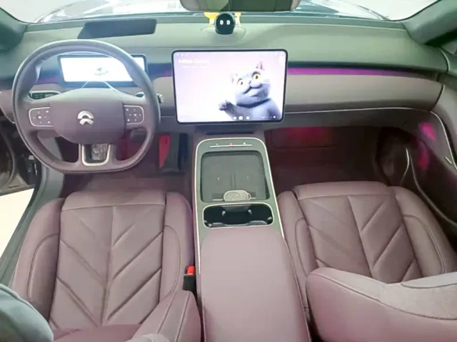 Nio ET5 Touring — Фото автомобиля 9