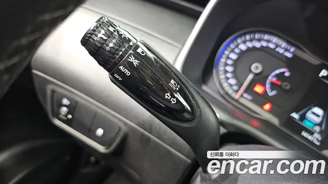 Hyundai Tucson Tucson (NX4) Дизель 2.0 4WD — Фото автомобиля 28