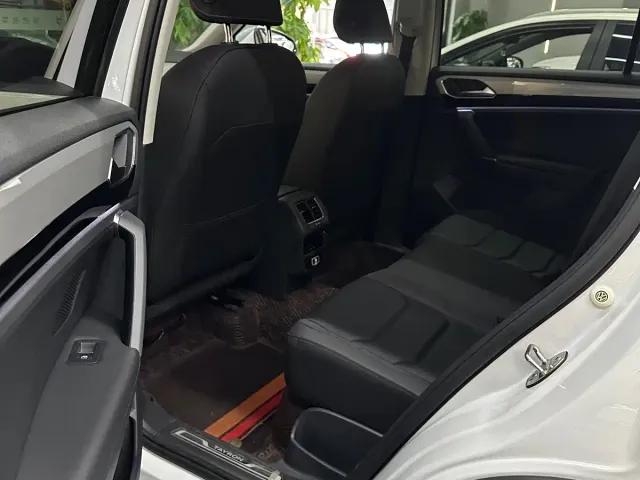 Volkswagen Tayron 2022 280TSI 2WD Luxury Smart Connect Edition — Фото автомобиля 13