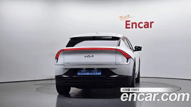 Kia EV6 — Фото автомобиля 4