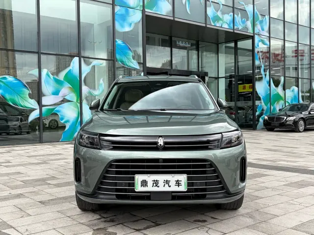 Aito M7 — Фото автомобиля 2