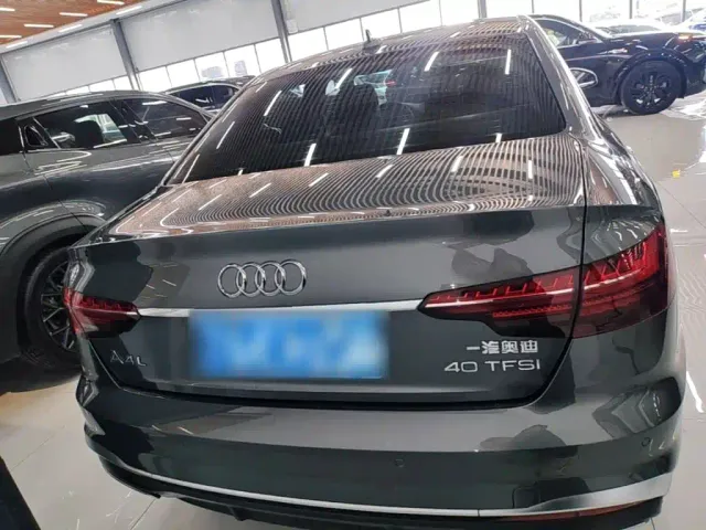 Audi A4L — Фото автомобиля 5
