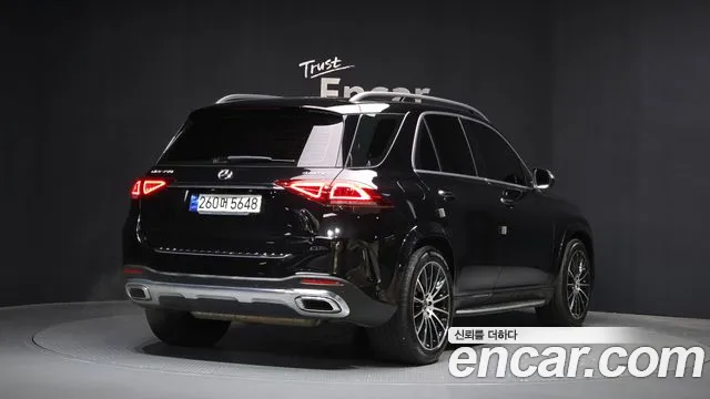 Mercedes-Benz GLE-Class — Фото автомобиля 2