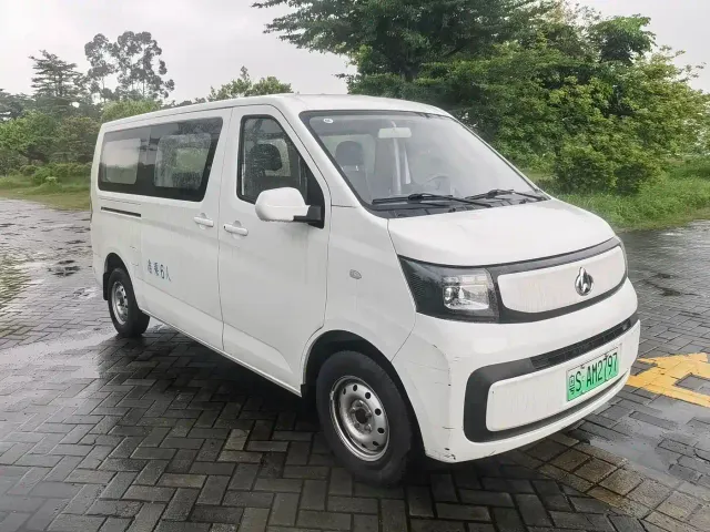 Changan Ruixing EM60 — Фото автомобиля 3