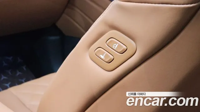 Genesis GV80 — Фото автомобиля 28