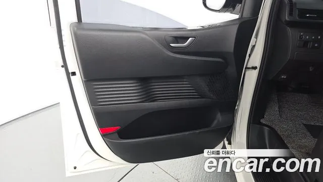 Hyundai Staria — Фото автомобиля 13