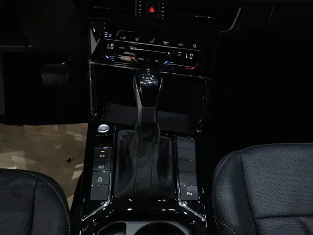 Volkswagen Passat — Фото автомобиля 10