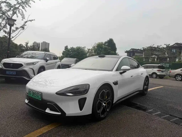Xiaomi SU7 — Фото автомобиля 3