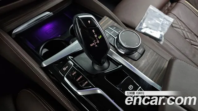 BMW 5 Series G30 — Фото автомобиля 9