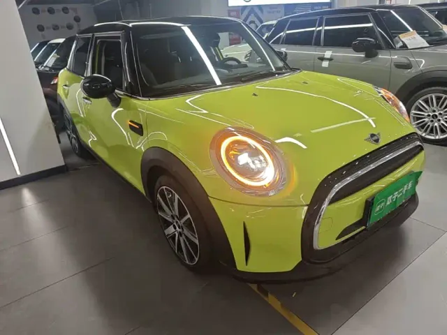 MINI Hatch — Фото автомобиля 3