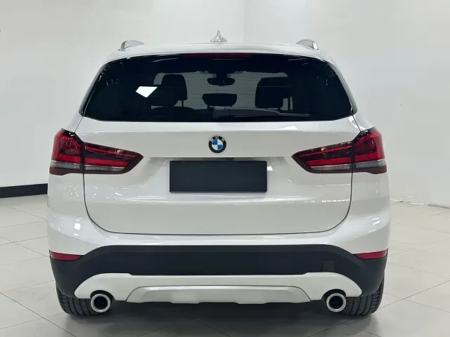 BMW X1 — Фото автомобиля 5