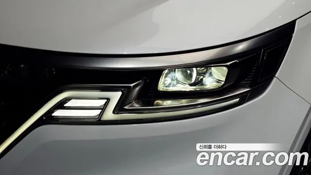 Kia Carnival — Фото автомобиля 7