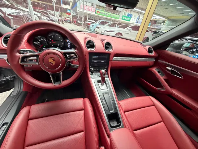 Porsche 718 — Фото автомобиля 17