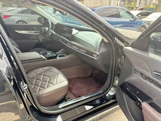 BMW 7 Series — Фото автомобиля 4