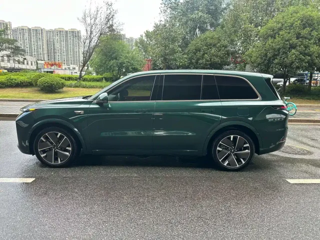 Li Auto L9 — Фото автомобиля 2