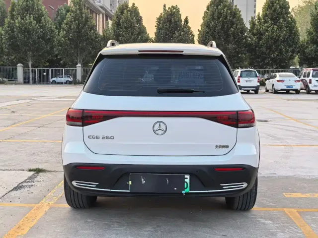 Mercedes-Benz EQB — Фото автомобиля 8