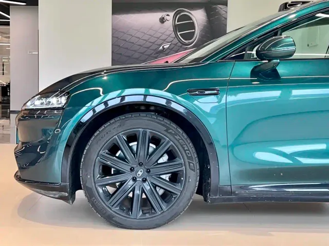 Luxeed R7 — Фото автомобиля 3