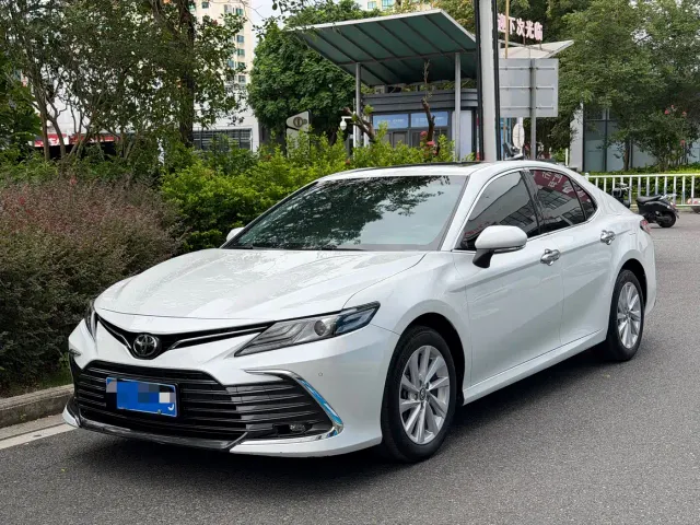 Фотография автомобиля — Toyota Camry
