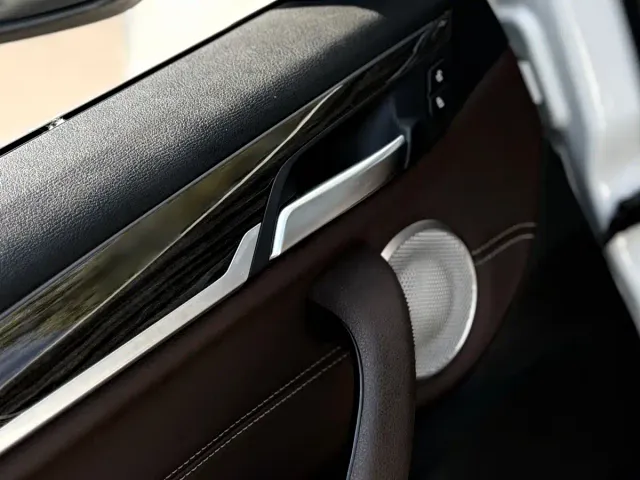 BMW X1 — Фото автомобиля 12