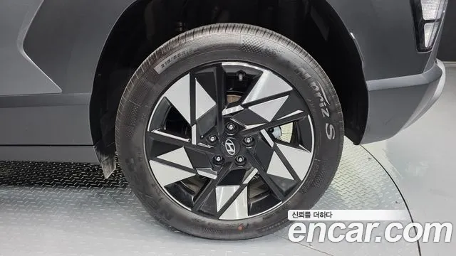 Hyundai Kona SX2 — Фото автомобиля 6