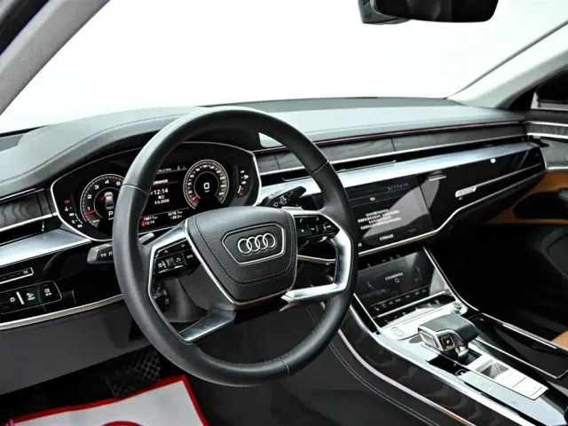 Audi A8 — Фото автомобиля 15