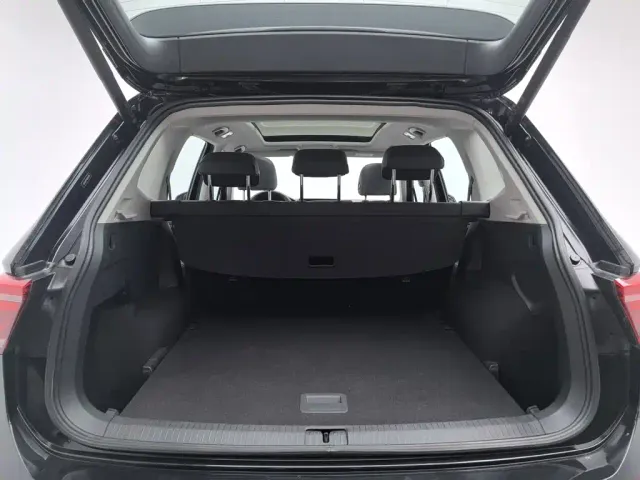 Volkswagen Tiguan L — Фото автомобиля 16