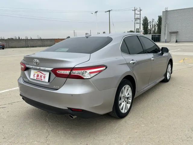 Toyota Camry — Фото автомобиля 7