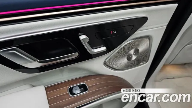 Mercedes-Benz EQS — Фото автомобиля 17