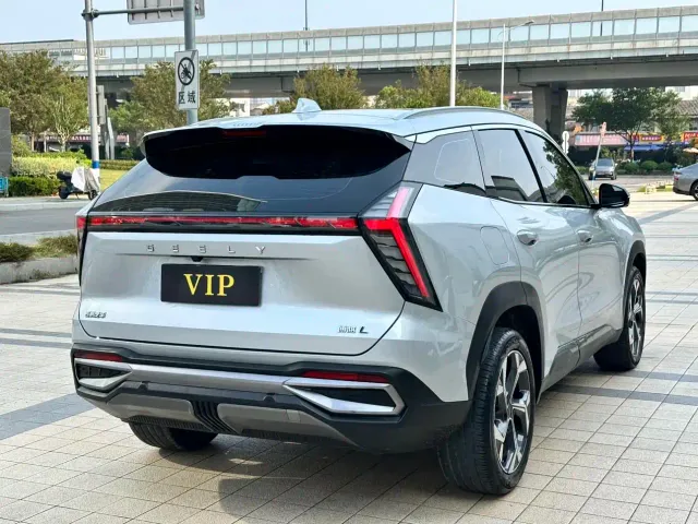 Geely Boyue L — Фото автомобиля 4