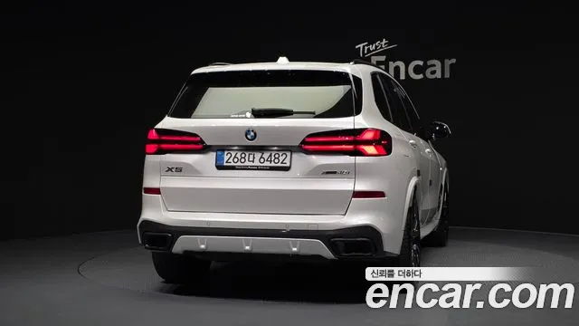 BMW X5 xDrive 40i M Sport — Фото автомобиля 3
