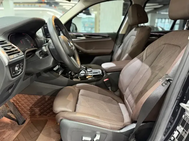 BMW X3 — Фото автомобиля 4
