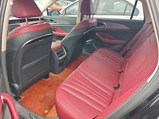 Hongqi Hongqi H5 2023 2.0T Auto Smart Connect Flagship — Фото автомобиля 5