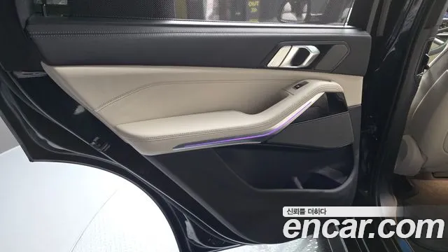 BMW X5 xDrive 40i M Sport — Фото автомобиля 24