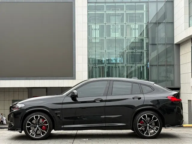 BMW X4 M — Фото автомобиля 18