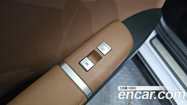 Hyundai Grandeur GN7 — Фото автомобиля 29