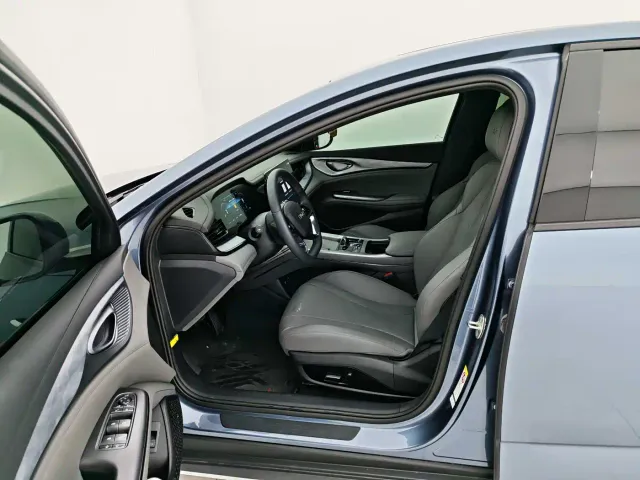 BYD Seal — Фото автомобиля 10